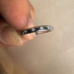 Woman’s Ring Size 7