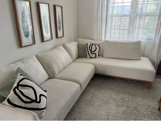 Macy’s Jollene 113” 2-Piece Fabric Sectional Sofa – Excellent Condition