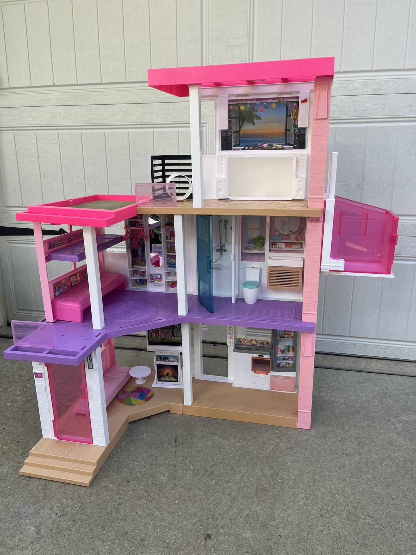 Barbie Dream House