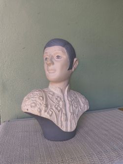 Vintage mid-century chalkware bust of a Spanish matador
