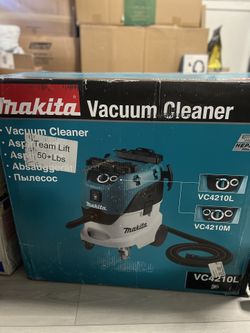 Makita VC4210L 11 Gallon Wet/Dry HEPA Filter Dust Extractor/Vacuum