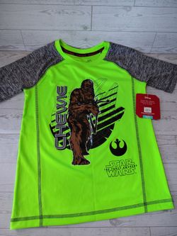 Boys Star Wars shirt ( Size L 7)