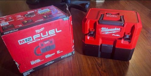 MILWAUKEE  VACUUM M12 FUEL 12-Volt Lithium-lon Cordless 1.6 Gal. Wet/Dry Vacuum (Vacuum-Only)