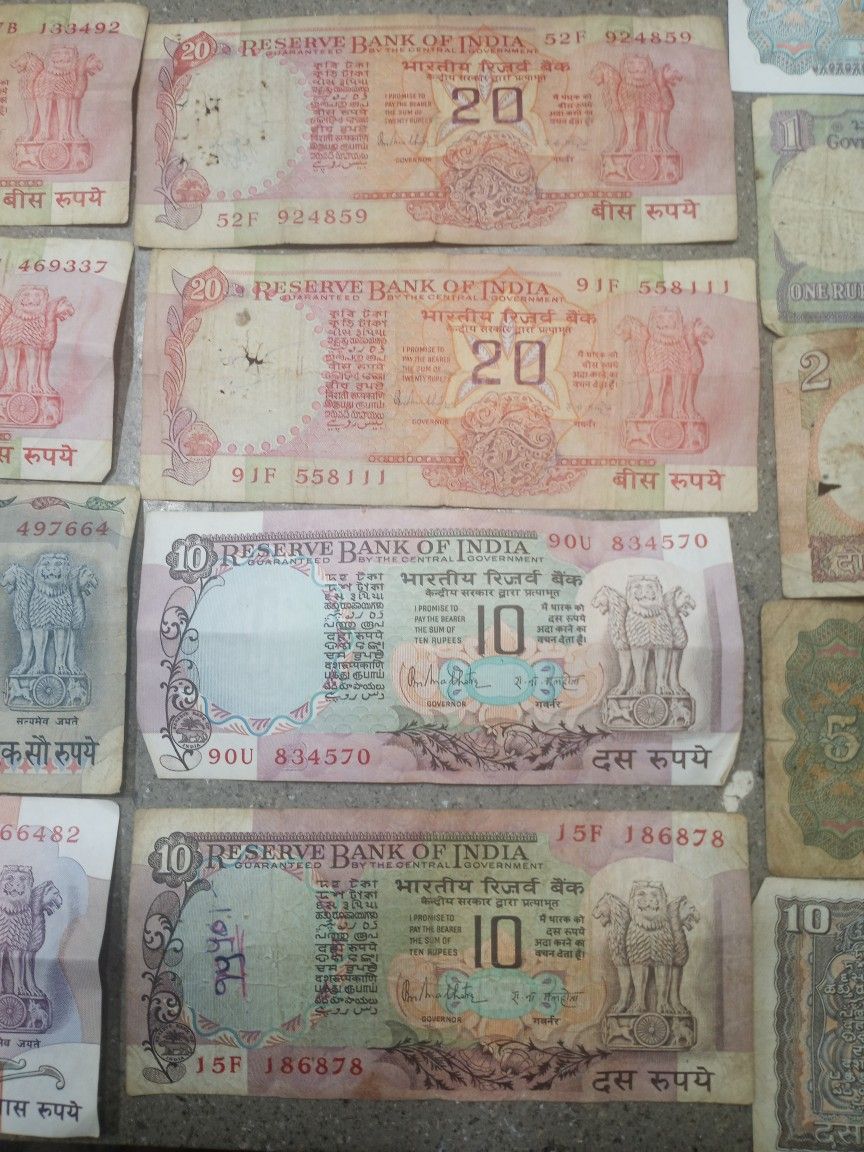 Foreign Currency Bills From Different Countries Make An Offer For All Pick Up In Cypress