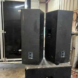 2 MEDIOS JBL 4 MONITORES DE PISO 