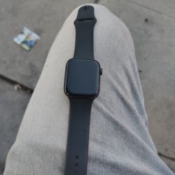 Apple Watch  5