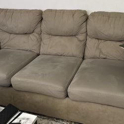 Couch/ Sofa