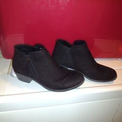 Girls Boots Sz 6