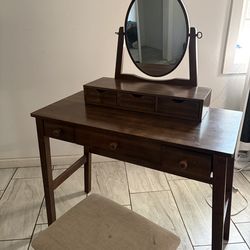 Vintage vanity