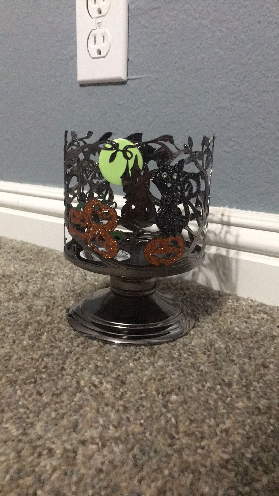 Bath and body works halloween candle holder