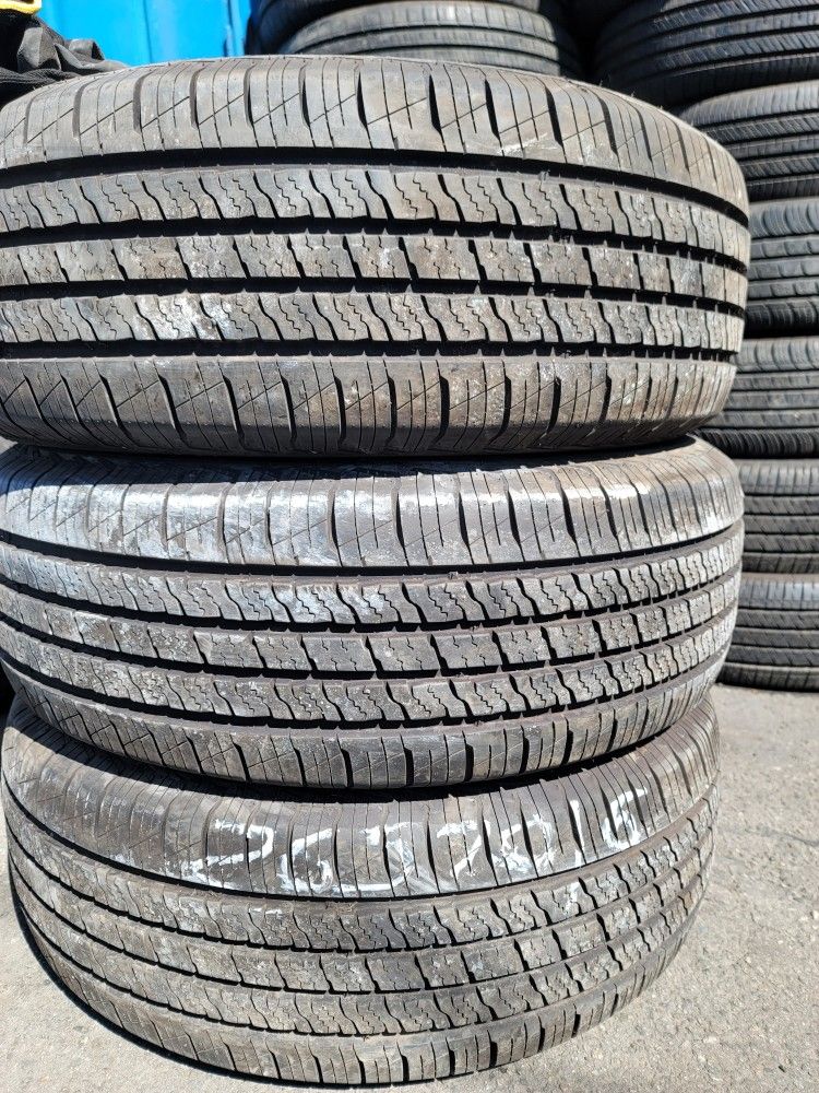 Vendo Tres Llantas Usadas 265 70 R16