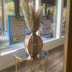 Vase And  5 Dried Pampas Grass  