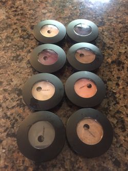 Glo mineral eyeshadow