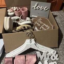 Wedding Items 