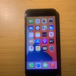 iPhone SE 64GB (Unlocked)