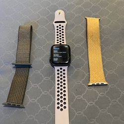 Apple Watch Series 5 (GPS, Nike+, 44mm) / 32GB / MWT72LL/A 3