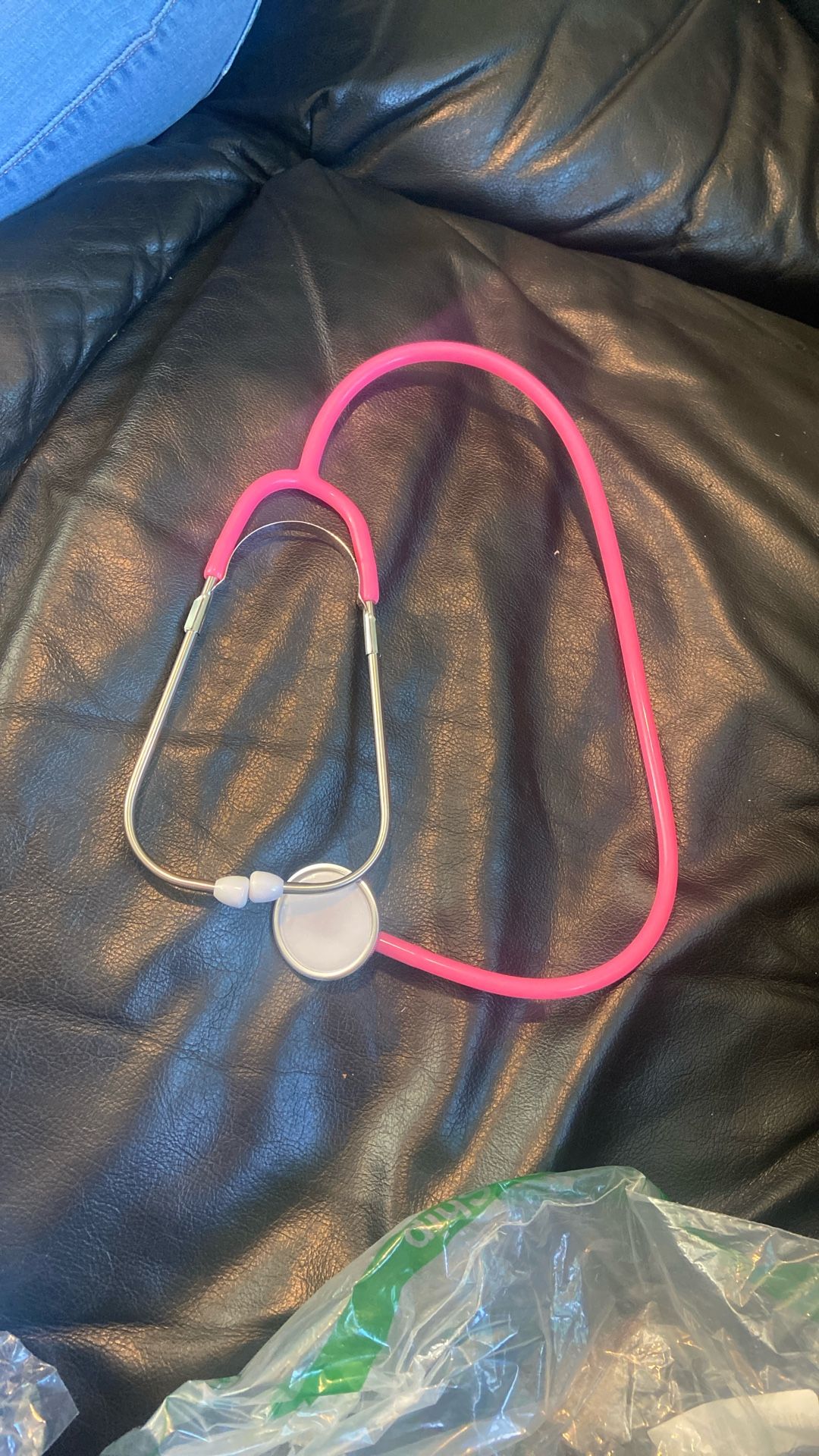 Estethoscope (play But You Can Actually Hear A Heart Beat)