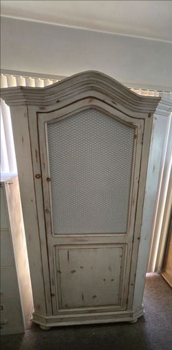 Beautiful Shabby Chic Amoire perfect for girls room
