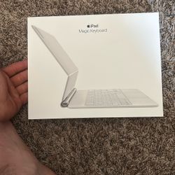 iPad Magic Keyboard 