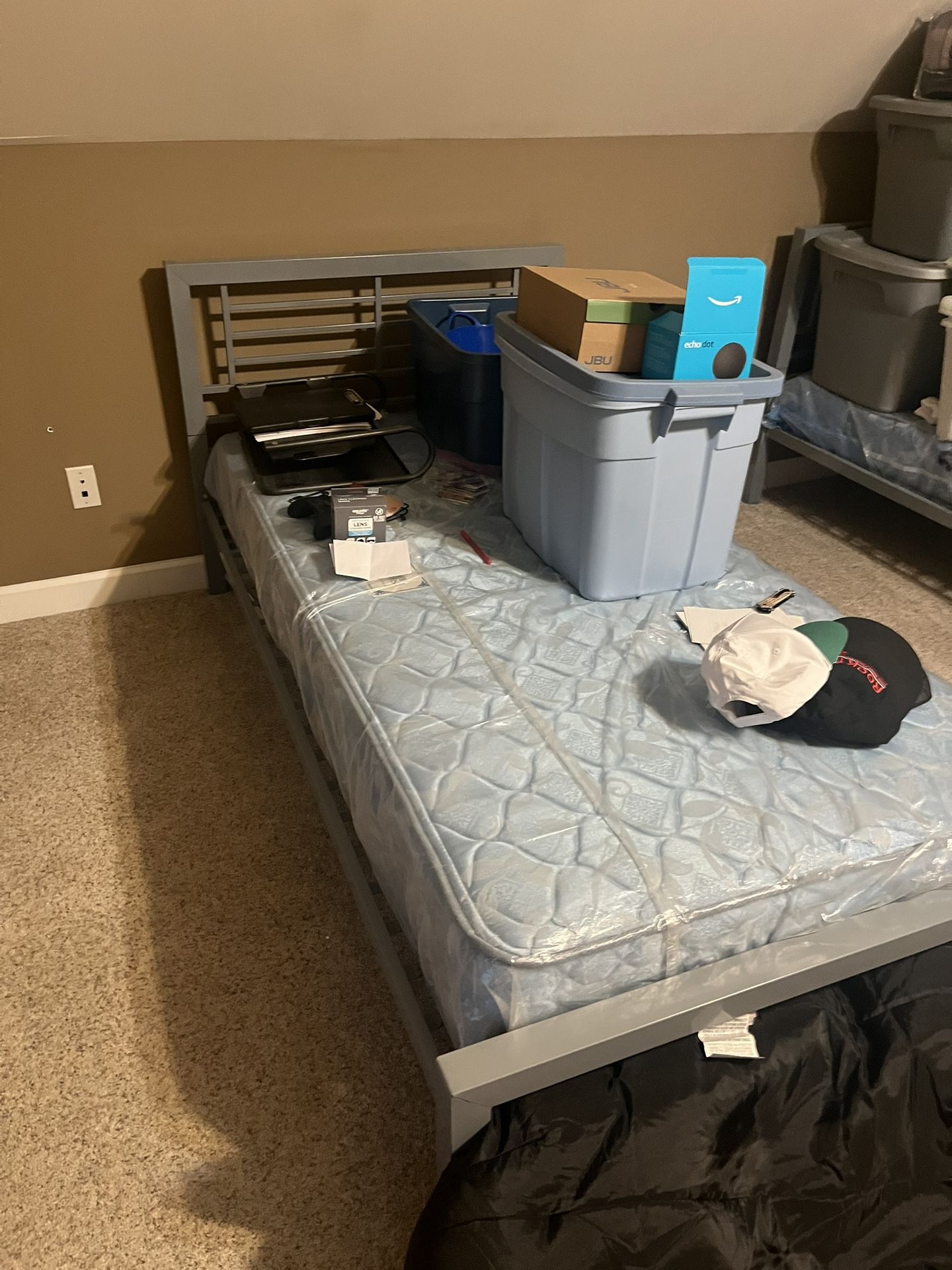 2 Twin Beds $100 A Peace