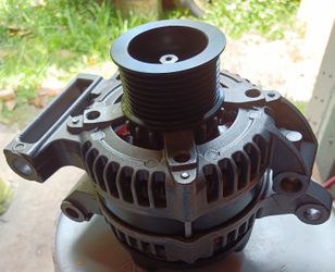 Alternador Toyota tundra 2008 al 2019 5.7 i 4.7 es el mismo