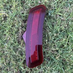 2023-2025 Toyota Prius Right Rear Bumper Side Reflector Marker 81750–47010 OEM