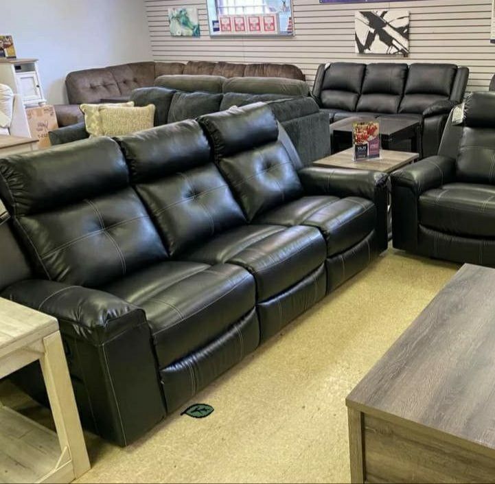 $39 Down Payment ‼️👈Kempten Black Reclining Sofa