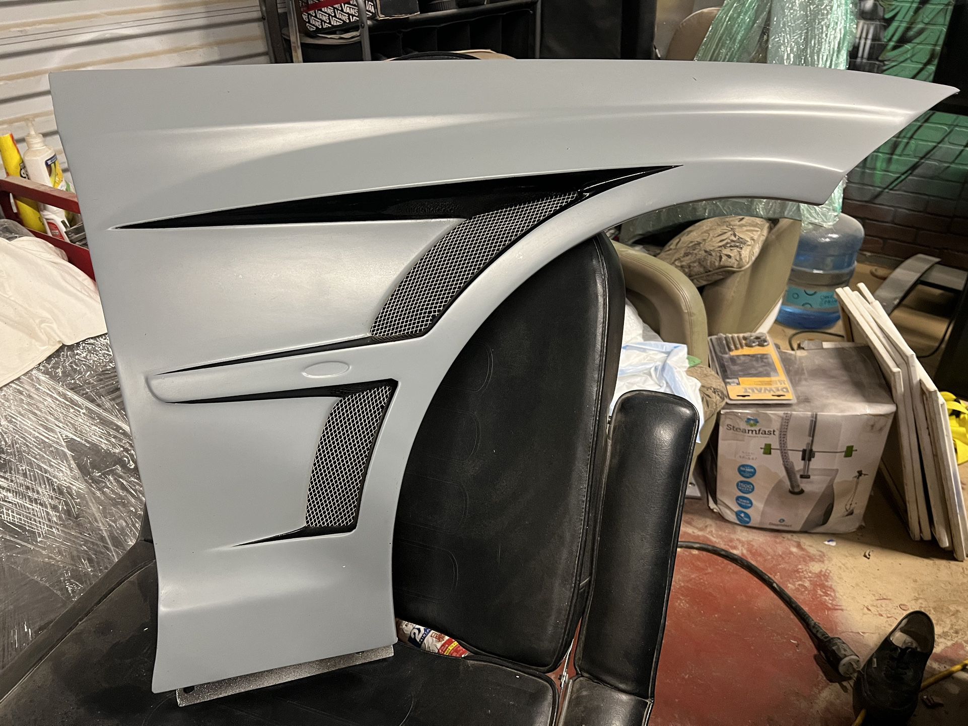 Fenders For Mercedes Benz CLS