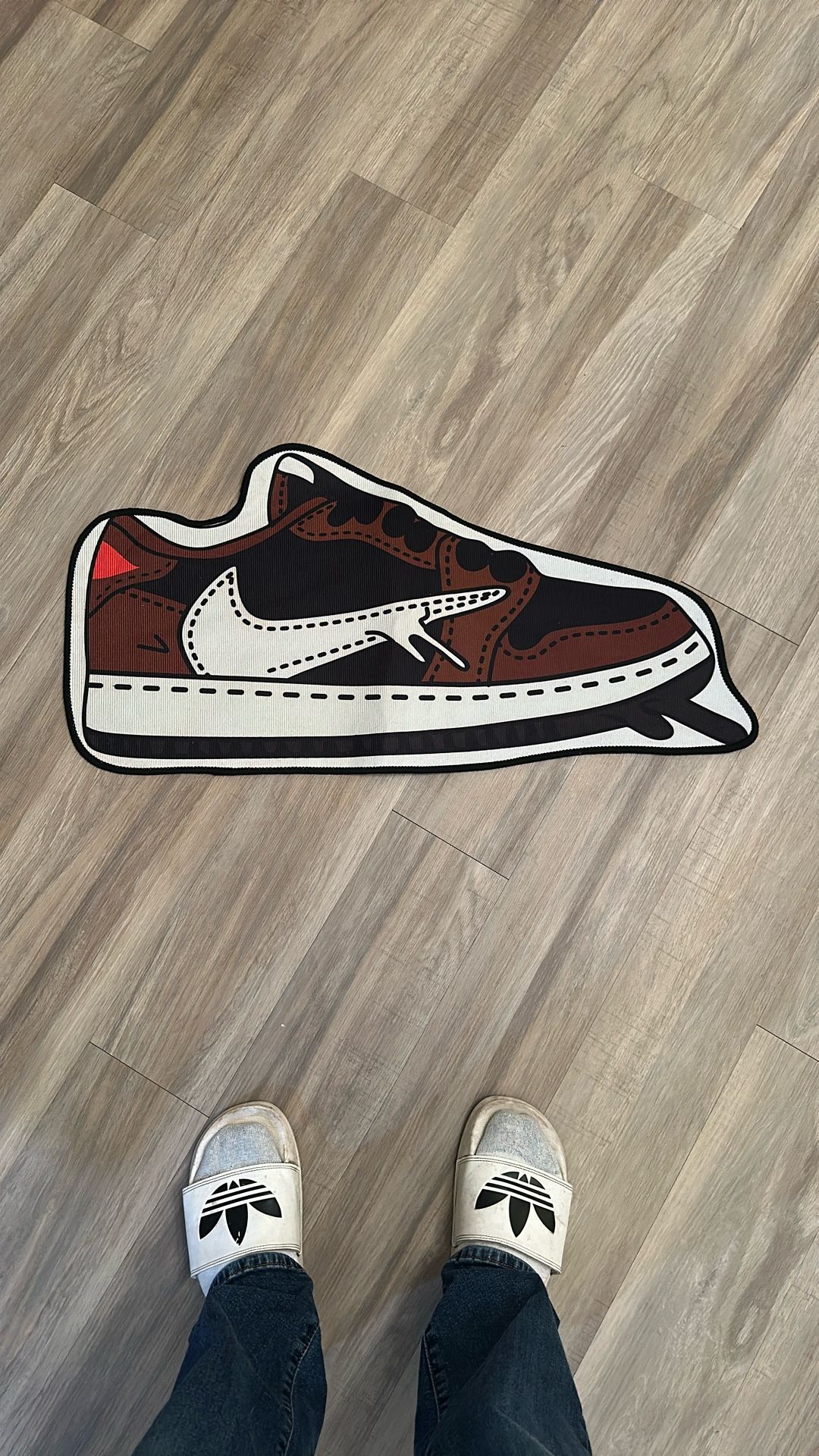 Travis Scott Low “RUG”
