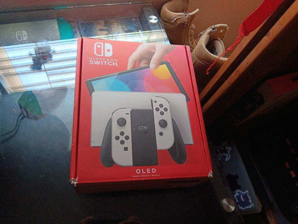 Nintendo Switch OLED Mode With Joy-Cons Exra Pair And 4 Games