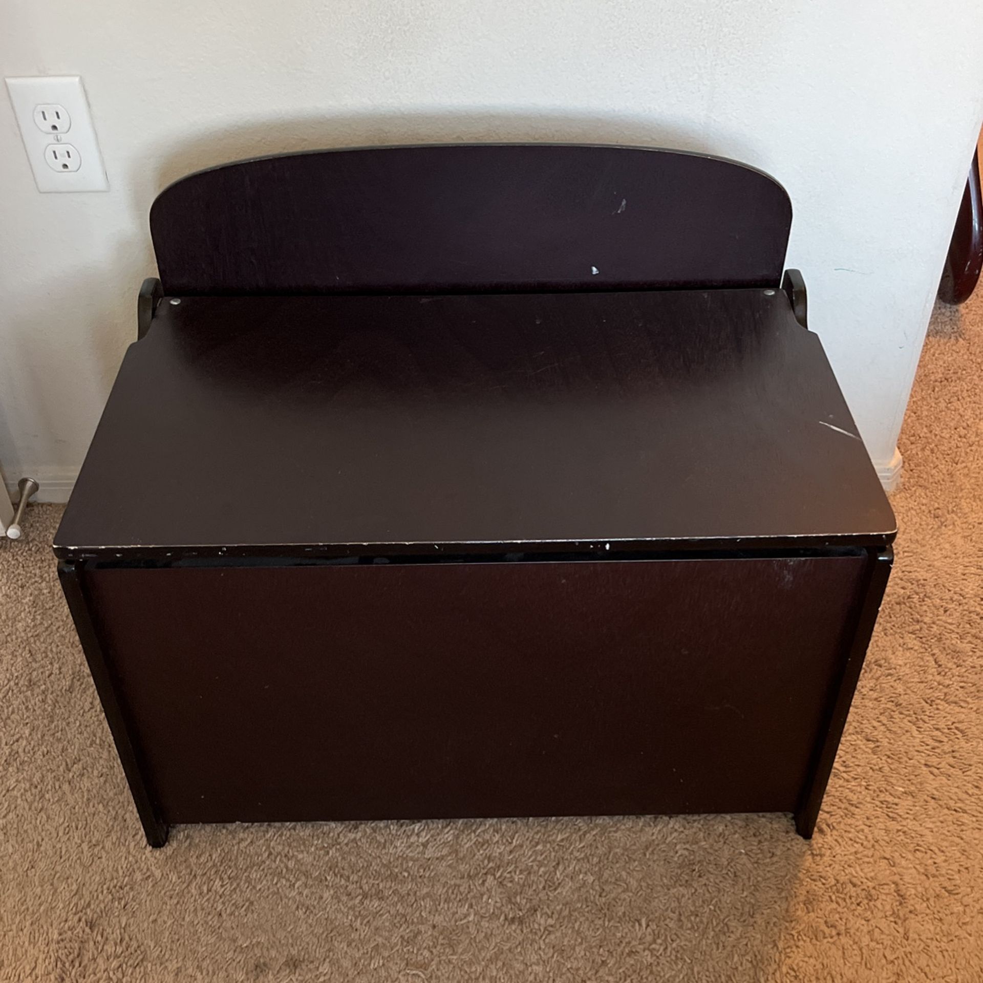 DaVinci Wood Toy Box OBO