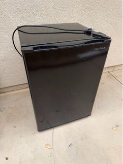 Insignia Mini-Refrigerator
