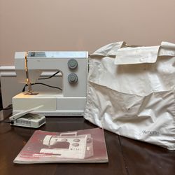 Bernina Bernette 200B Sewing Machine Type 705 w/ Foot Pedal, Vinyl Case & Manual