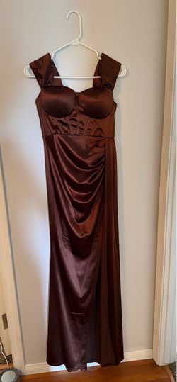 Medium gown , brown