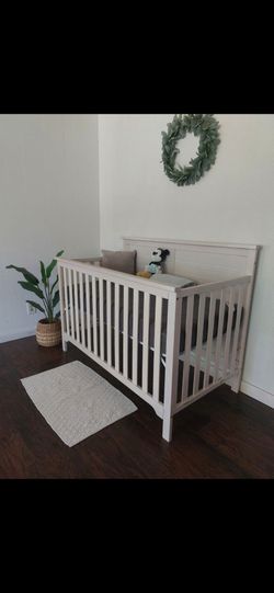 Baby crib no ( Mattress)