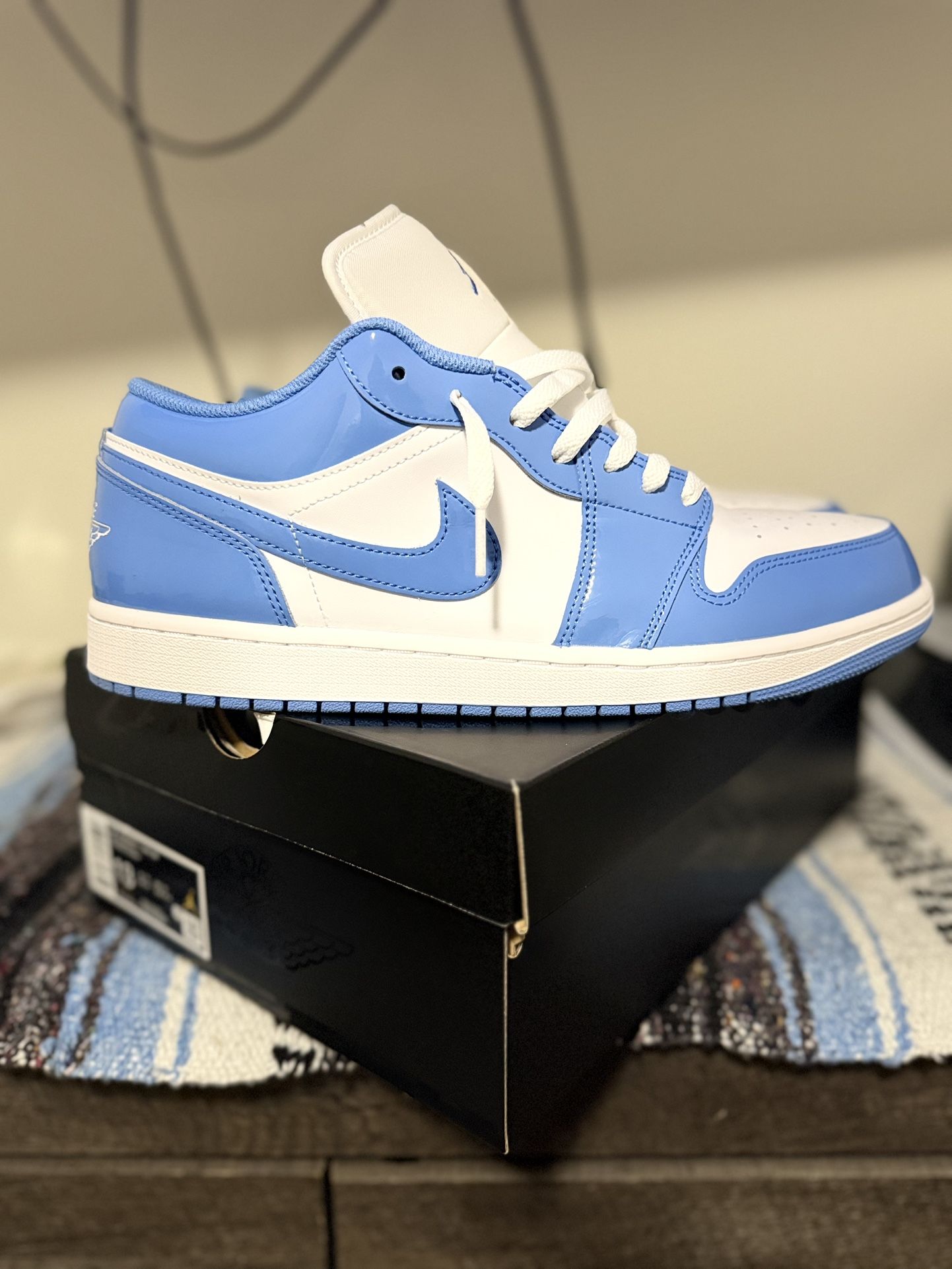 Jordan 1 Low SE Unc