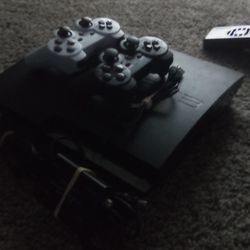 Ps3 with 2 controllers 