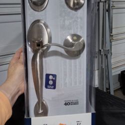 Schlage Brushed Nickel Door Handle Set With Lever And Key Lock