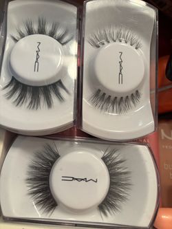 M.A.C eyelashes