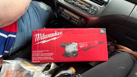 Small angle grinder Milwaukee