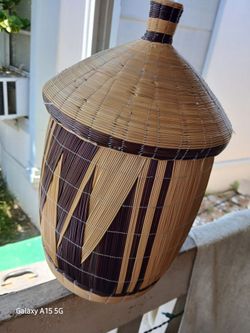Rwandese Tusi  Village  Basket