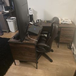 Computer Desk With Leather Chair