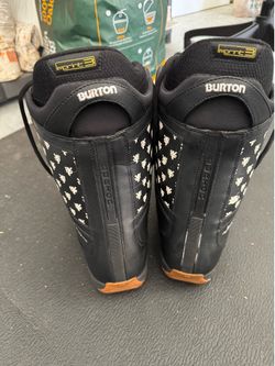 Burton The White Collection Snowboard Boots – Men’s Size 11