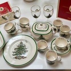 Spode Christmas Tree Brunch & Tea Set – Plates, Cups, Teapot, Serving Pieces