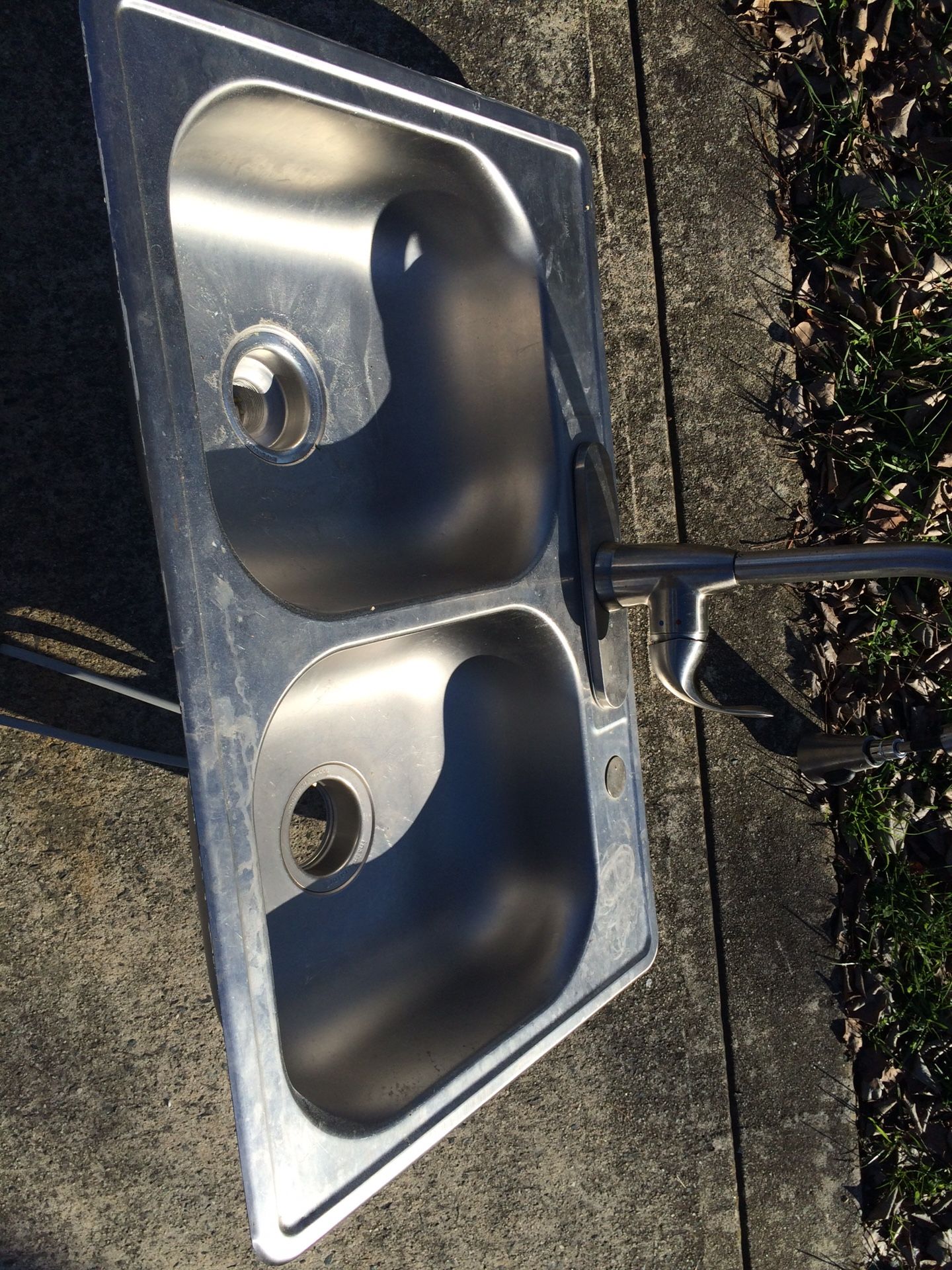 Kraus sink and faucet