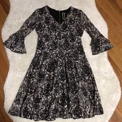 Ladies Dresses Size Medium 10pc For $35 Excellent Condition 