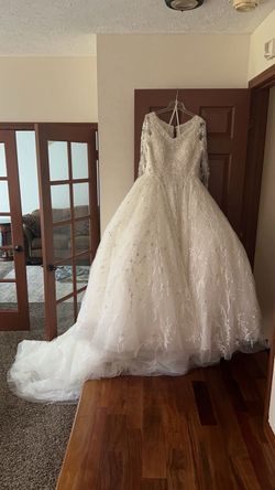 White Lace Ball Gown Wedding Dress