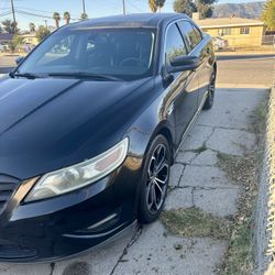 2010 Ford Taurus