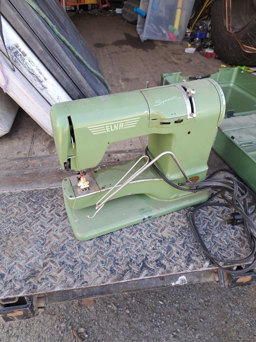 Sewing Machine Old