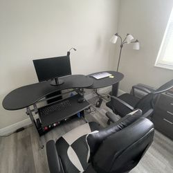 Efficient Desk  for Small Room